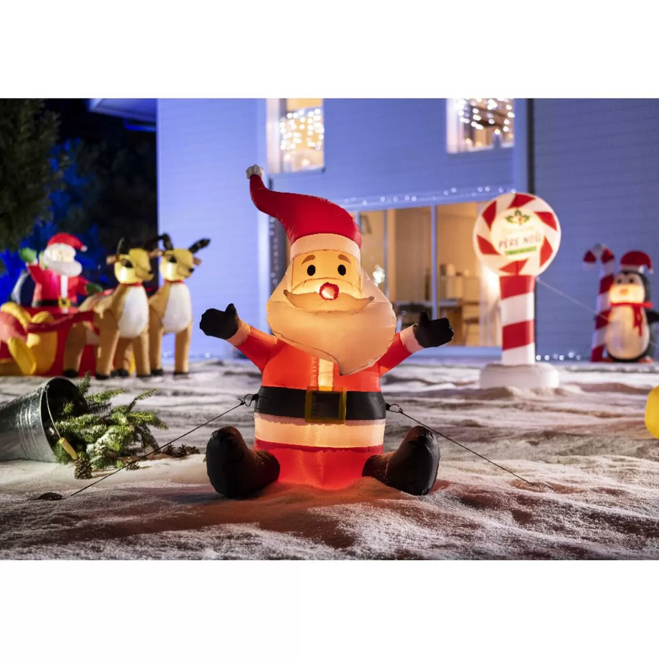 Gifi Père Noël gonflable et lumineux 1 LED< Décoration Extérieure De Noël